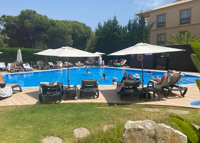 Sunbliss - Praia, Piscina E Localização *