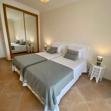 Sunbliss - Praia, Piscina E Localizacao דירה