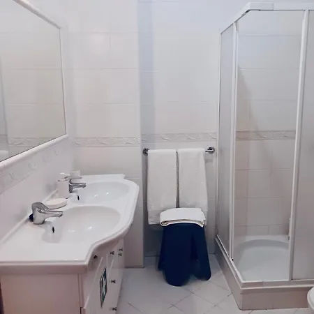 Sunbliss - Praia, Piscina E Localizacao